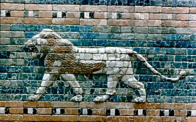 Løvepassant fra veggen til den hellige veien til Ishtar-porten, Babylon, Irak, c575 f.Kr.