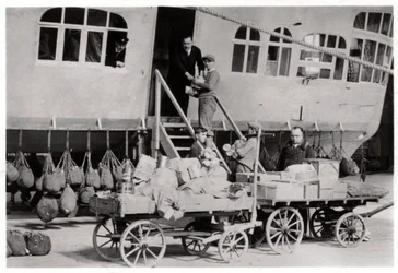 Lasteutstyr, Zeppelin LZ 127 Graf Zeppelin, 1933