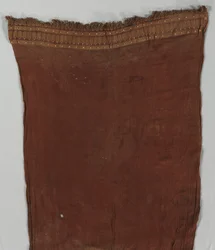 Lendeduk med fjærmotiver, 1000-1532.