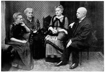 Marie Curie , polskfødt fransk fysiker med familiemedlemmer i Warszawa, Polen, 1912