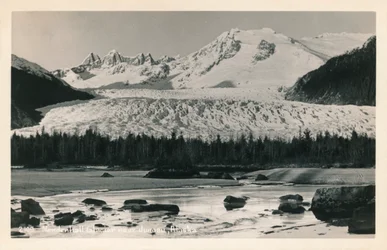 Mendenhall Glacier nær Juneau, Alaska, c1940.