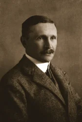 Mr S Hill Wood, 1911.