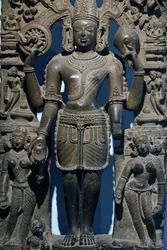 Nasjonalmuseet, New Delhi. Vishnu med sine gemalinner. Det østlige Ganga-dynastiet