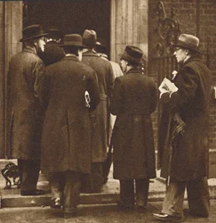 Avismenn på nr. 10, des 1936 1937