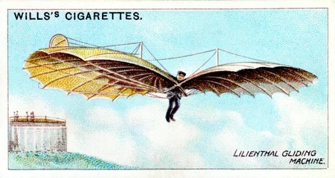 Otto Lilienthal, tysk pioner innen seilflyging og luftfartsoppfinner, flyr med et av sine seilfly