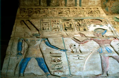 Malt relieff, tempel til Rameses III, Medinet Habu, Egypt, 1100-tallet f.Kr