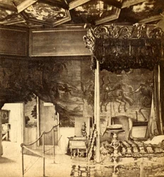 Palace of Holyrood. Queen Marys soverom, c1912.