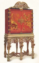 Rødt og gull lakkskap, c1695, 1936