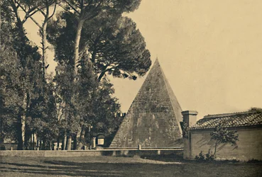 Roma - Gravpyramiden til Caius Caestius - St. Pauls port på Ostia-veien, 1910