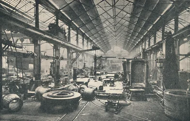 Scene i en kjelebutikk, c1917