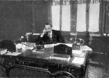 Serge Voronoff , russiskfødt fransk kirurg, 1923