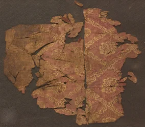 Flere fragmenter Noen sydd sammen, 8.-9. århundre.