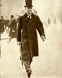 Sir Austen Chamberlain, 1921, 1935.