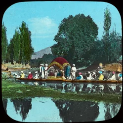Statlig lekter på Apple Tree Canal, India, sent på 1800- eller begynnelsen av 1900-tallet