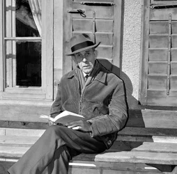 Sveits Gustave Literature Roud (s/hvitt bilde)