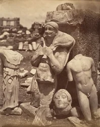 Kalvebæreren og Kritios-gutten like etter utgravningen på Akropolis, Danse..., ca. 1865.