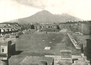 Forumet i Pompeii og Vesuv, Italia, 1895.