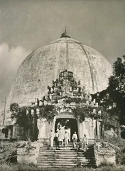 The Kaung-Hmu-Daw, Sagaing, 1900.