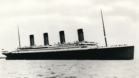 RMS Titanic forlater Southampton, 10. april 1912.