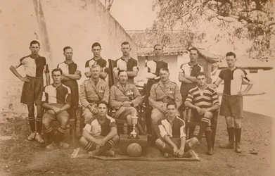 Young Soldiers Football Team i den første bataljonen, The Queens Own Royal West Kent Regiment. P