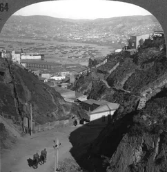 Havnen og byen Valparaiso, Chile, ca 1900-tallet