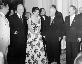 Signeringsseremonien av Beograd-erklæringen, Beograd, Jugoslavia, 2. juli 1955