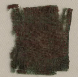 Tre fragmenter av italiensk gotisk silke, 1300-tallet.