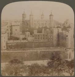 Tower of London - kjent gammelt palass og kongelige fengsel - England, 1901.