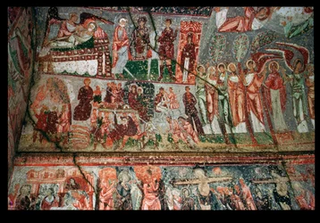 Hvelv og vegg i inngangen, bysantinsk, trolig ca. 1000-tallet (bilde)