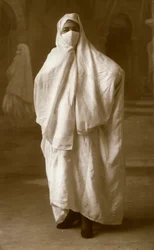 Tilslørt kvinne, Alger, Algerie, 1943