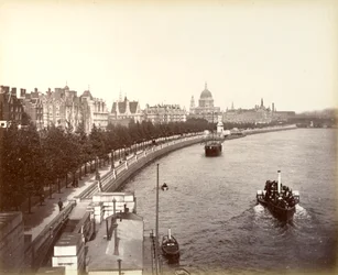 Victoria Embankment, som viser Temple Gardens og St Pauls Cathedral, London, 1887