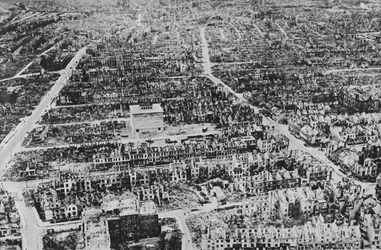 Hva britiske bombefly gjorde i Bremen ved Weser, 1945