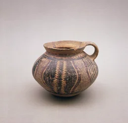Kinesisk keramikkkrukke, ca. 2500 f.Kr
