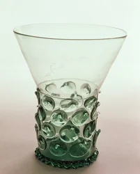 Krautstrunk Waldglas-beger, ca. 1600, gravering datert 1626