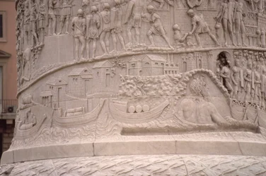 En romersk havn og byggingen av en romersk leir, fra Trajans søyle, 2. århundre e.Kr. (utskåret stein) (detalj)