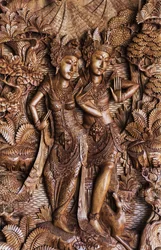 Balinesisk treskjæring til salgs, Ubud, Bali, Indonesia