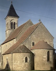 Church of St. Martin, Vic, Berry, Frankrike, bygget på 1100-tallet (bilde)