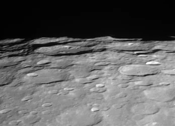 Demonax og Scott Craters