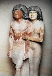 Egyptisk antikvitet: skulpturert kalksteinsgruppe av Raherka og Meresankh, sjef for de skriftlærde og hans kone - 5. dynasti, Ancien-imperiet