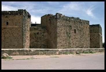 Festningsmur, ca. 1100-1200-tallet (bilde)