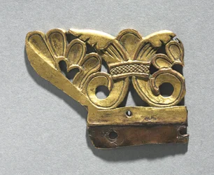 Fragment av et dekorativt emblem fra et relikvieskrin, ca. 1165-1180