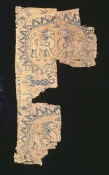 Fragment av lampas av lin og silke, sentralasiatisk