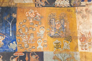 Fresker som pryder veggene til Wat Bo som viser scener fra Reamker, Siem Reap, Kambodsja (bilde)