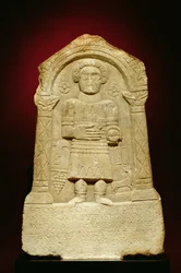 Begravelsesstele i marmor, med gresk inskripsjon, romersk, 3. århundre f.Kr