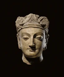 Monumentalt Gandharan-hode for en Bodhisattva, 2.-3. århundre