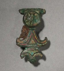 Dekorasjonsbrosje, ca.100-300