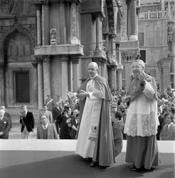 KARDINALEN ALBINO LUCIANI (Johannes Paul I, Johannes Paul I) MED PAVEN PAOLO VI (Paul VI) I VENICE - 1972