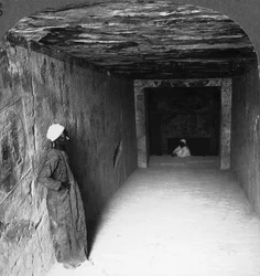 Synkende galleri i graven til Sethos I, Theben, Egypt, 1905.