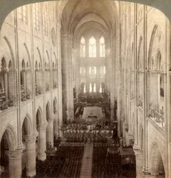 Interiør i den store Notre-Dame-katedralen, Paris, Frankrike, 1900