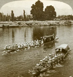 Lady Curzxon reiser på statslekteren til Maharaja, Kashmir, India, ca 1900-tallet.